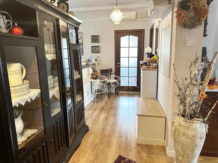 Apartament cu 3 camere în Ultracentral