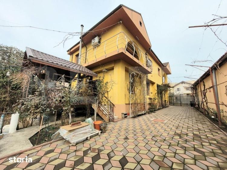 Casă cu 6 camere cu Teren 449 Mp în Nord
