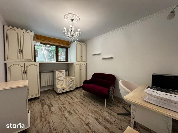 Apartament cu 7 camere în Bucium