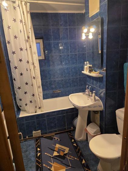 Apartament cu 3 camere decomandat în Vlădeni