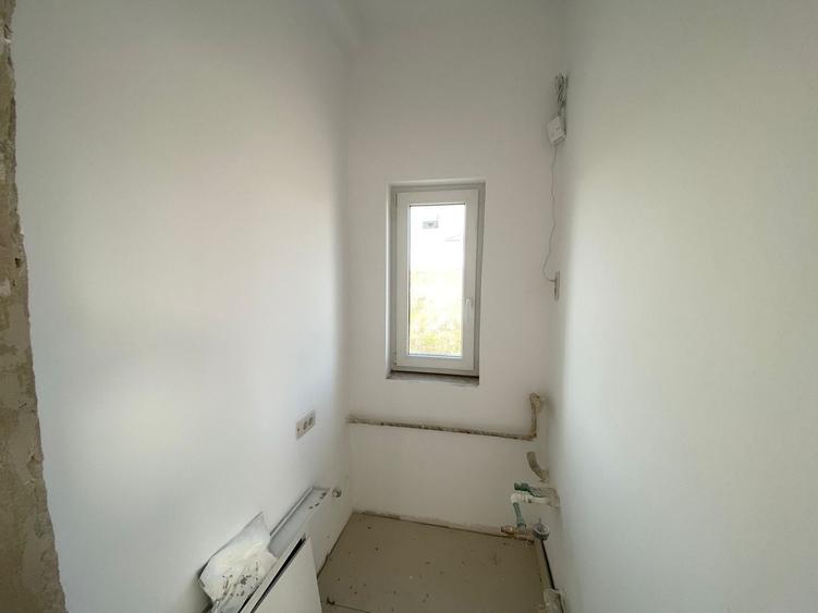 Duplex cu 4 camere cu Canalizare în Săcălaz