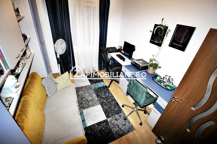 Apartament cu 3 camere decomandat, mobilat în Tudor