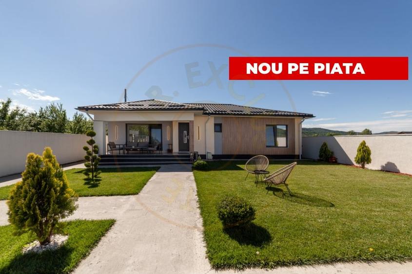 Casă individuală cu 4 camere cu Canalizare în Mioveni