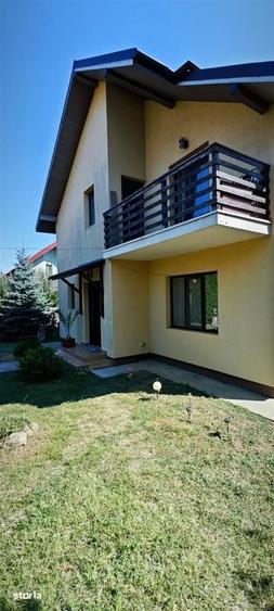 Apartament cu 5 camere în Ciurea