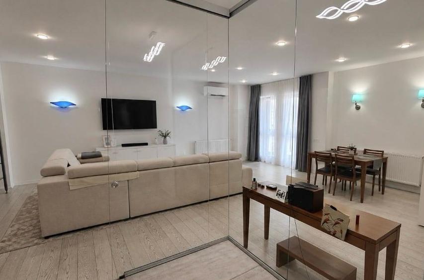 Apartament cu 4 camere decomandat în Ultracentral
