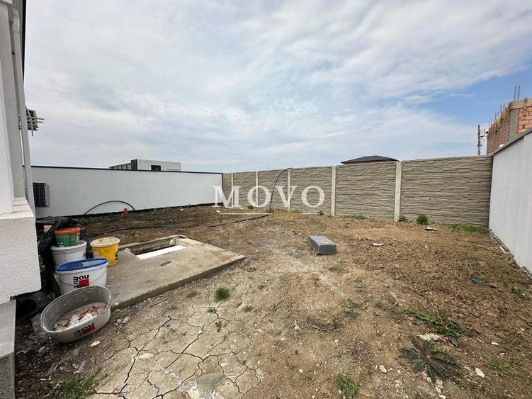 Duplex cu 4 camere cu Teren 250 Mp în Săcălaz