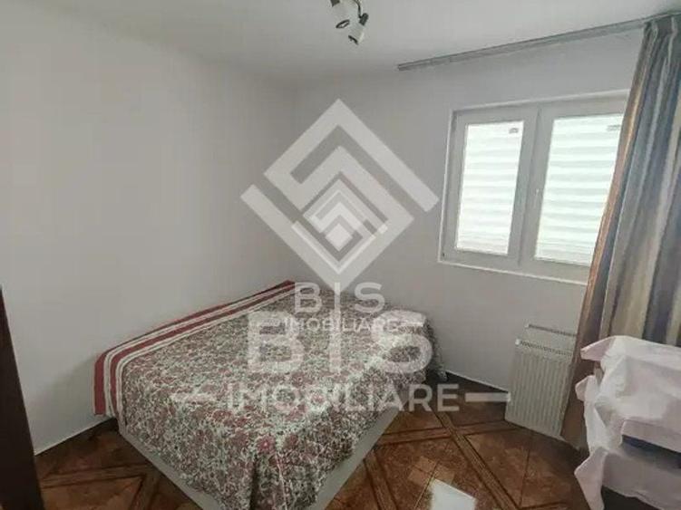 Apartament cu 4 camere decomandat în Independenței