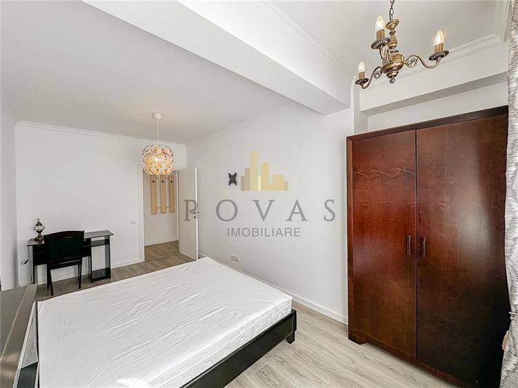 Apartament cu 3 camere decomandat, mobilat în Iancu Nicolae