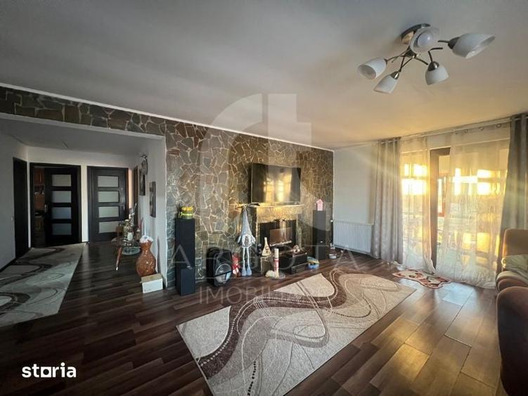 Casă cu 4 camere cu Teren 1000 Mp în Costești
