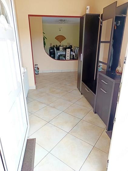 Casă cu 3 camere cu Teren 1000 Mp în Central