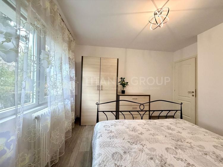 Apartament cu 3 camere semidecomandat în Tractorul