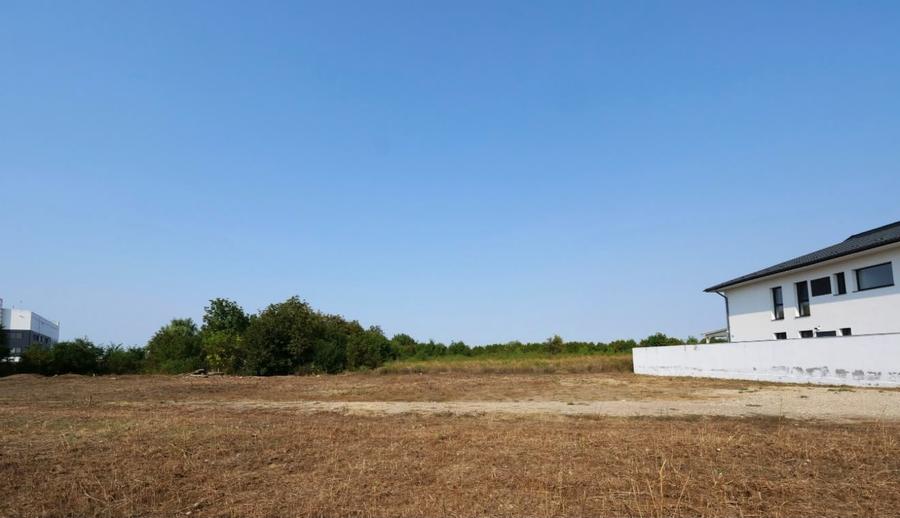 Teren Construcții intravilan de 1791 mp, în Central