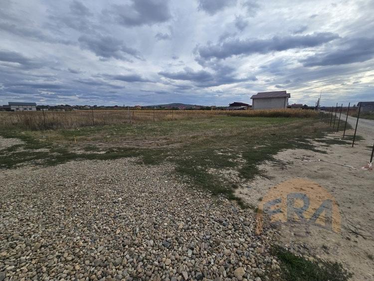 Teren intravilan | Dublu Front | 653mp | Cheriu - Central - 5