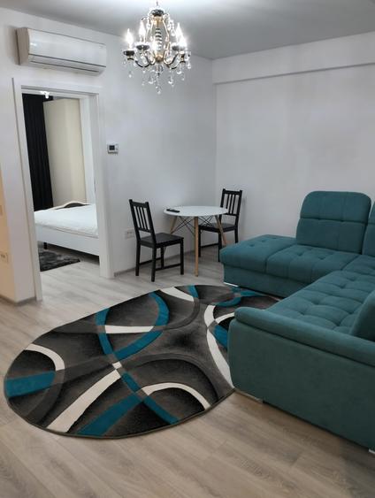 Apartament cu 2 camere decomandat în Micro 17