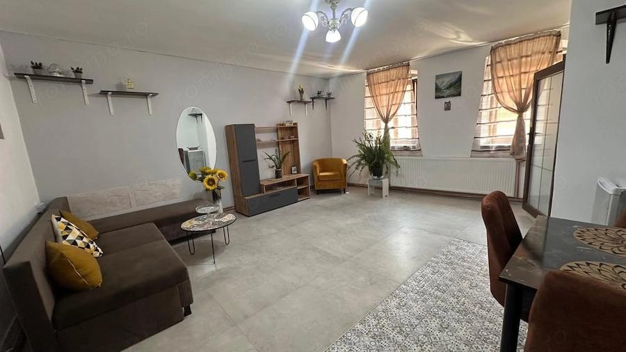 Apartament cu 2 camere semidecomandat în Orașul de Jos