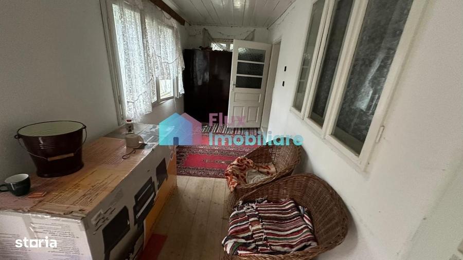 Casă cu 3 camere în Central