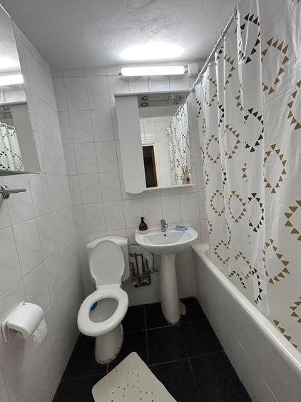 Apartament cu 3 camere decomandat, mobilat în 1 Decembrie 1918