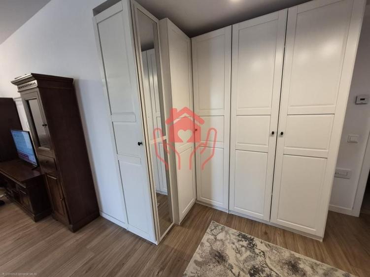 Apartament cu 3 camere decomandat, mobilat în Doamna Ghica