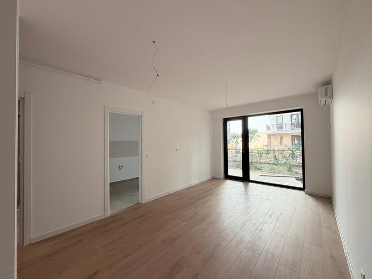 Apartament cu 3 camere decomandat în Theodor Pallady