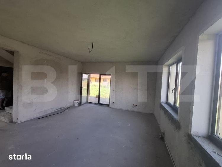 Casă cu 4 camere cu Teren 525 Mp în Dorolț