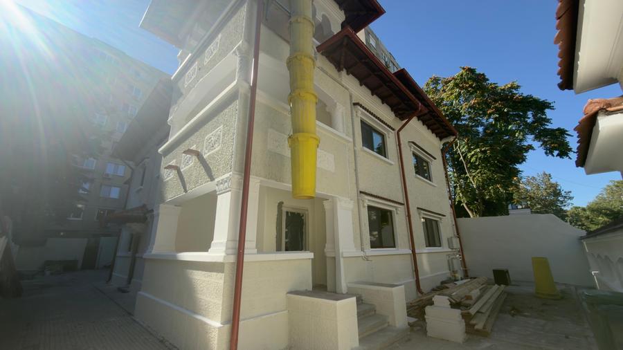 Casă cu 15 camere cu Canalizare în Rahova