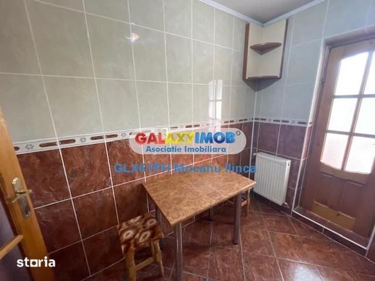 Apartament cu 3 camere decomandat în Peneș Curcanul