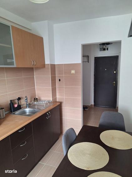 Apartament cu 2 camere semidecomandat în Obor