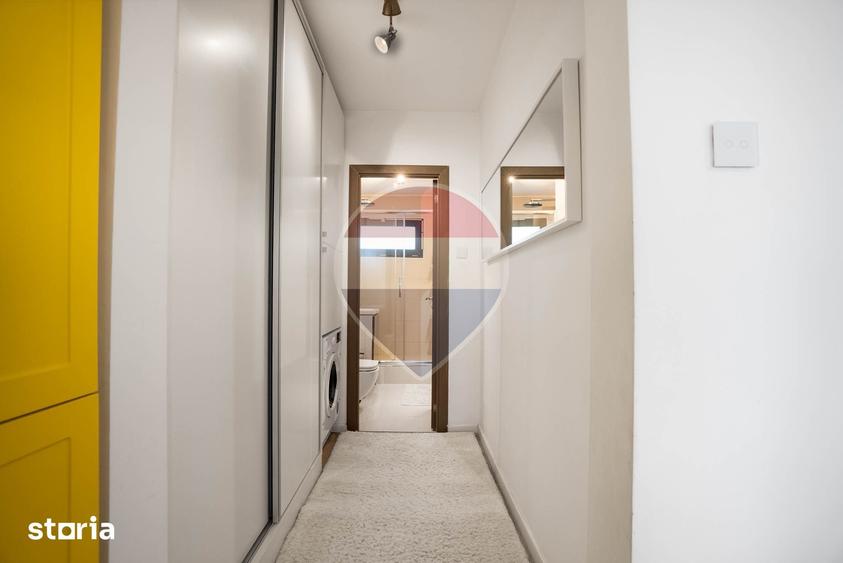 Apartament cu 3 camere semidecomandat în Noua