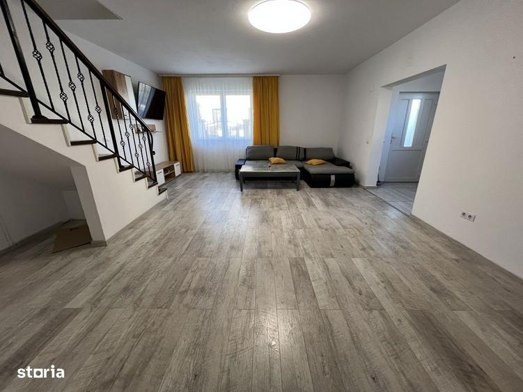Casă cu 4 camere decomandat cu Teren 250 Mp în Turnișor