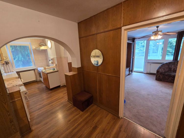 Apartament cu 2 camere decomandat în Tudor
