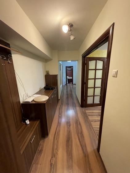 Apartament cu 3 camere decomandat, mobilat în Colentina