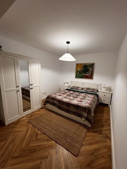 Apartament cu 3 camere decomandat în Exterior Vest