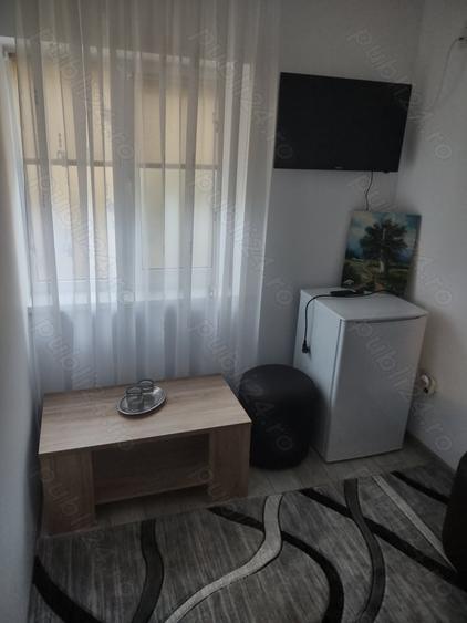 Casă cu 3 camere cu Teren 200 Mp în Central