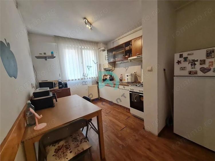 Apartament 3 camere Grivitei, intermediar, Brasov - 1