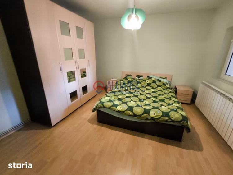 Casă cu 5 camere semidecomandat cu Teren 295 Mp în ICIL