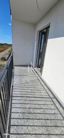 Apartament cu 3 camere în Central — fotografia 3