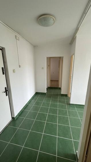 Apartament cu 2 camere decomandat, mobilat în Nerva Traian