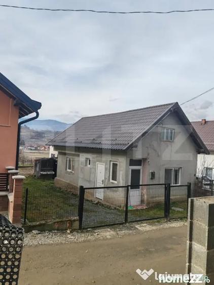 Casă cu 2 camere cu Teren 530 Mp în Central