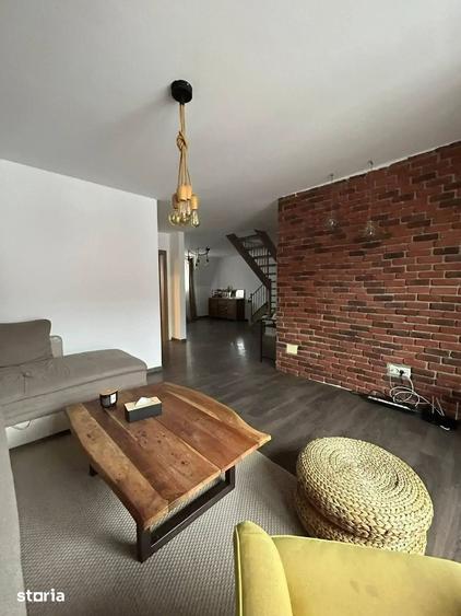 Apartament cu 4 camere în Fundeni