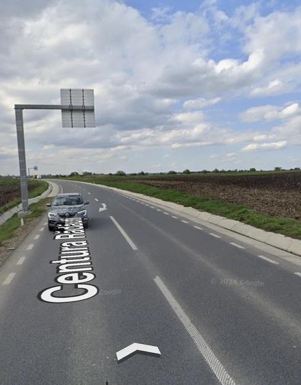 Teren de 5200 mp, în Central