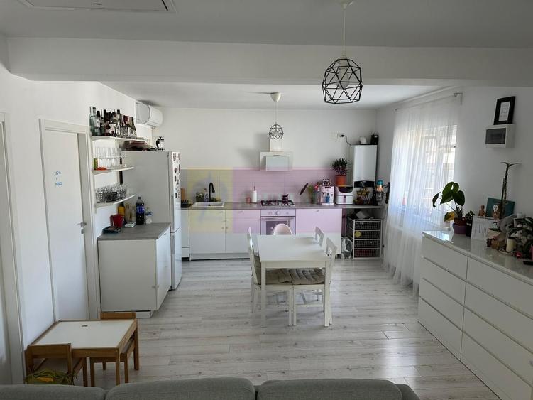 Casă individuală cu 3 camere cu Teren 380 Mp în Săbăreni