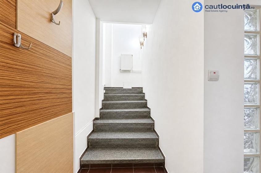 Apartament cu 3 camere în P-ța Romană