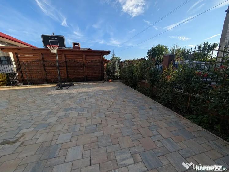 Casă cu 3 camere cu Teren 400 Mp în Central