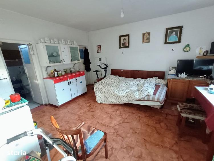 Casă cu 4 camere în Central