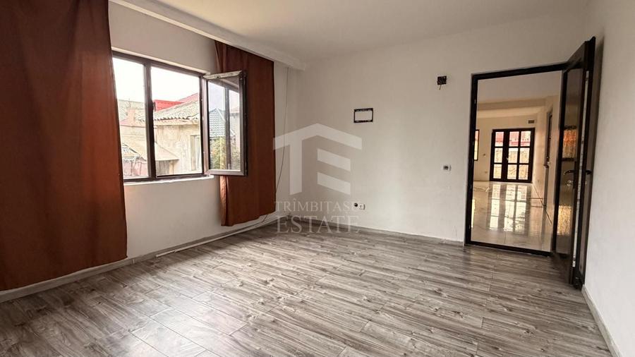 Casă individuală cu 2 camere cu Canalizare în Sud-Vest