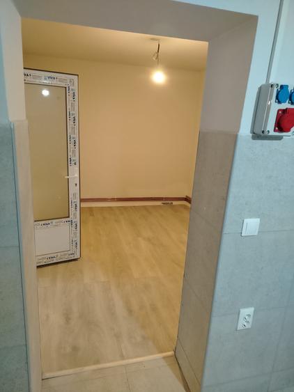 Casă cu 4 camere cu Teren 50 Mp în Dosu Bricii