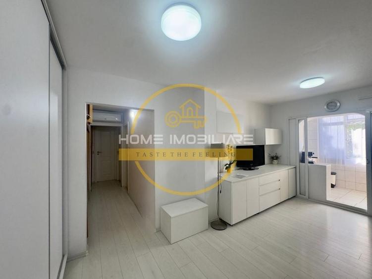 Apartament cu 3 camere decomandat, mobilat în Nicolina