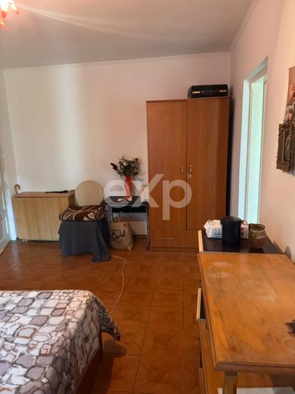 Apartament cu 2 camere semidecomandat, mobilat în Rolast