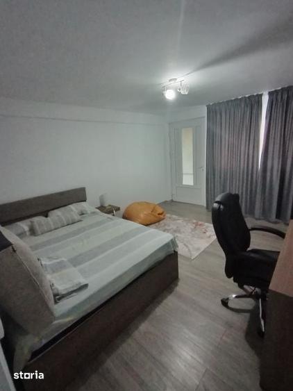Casă cu 5 camere cu Teren 590 Mp în Bucovăț