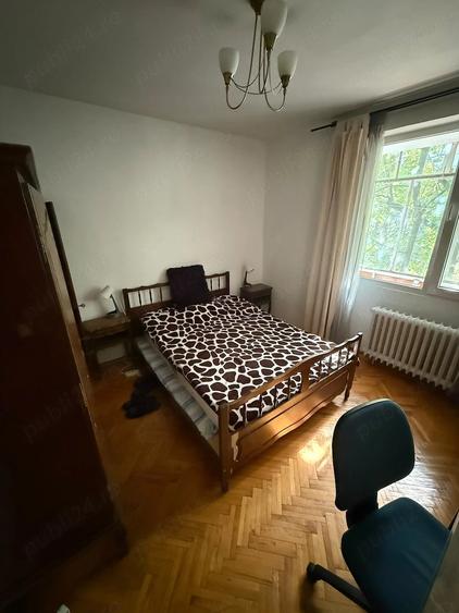 Apartament cu 3 camere decomandat în Tineretului